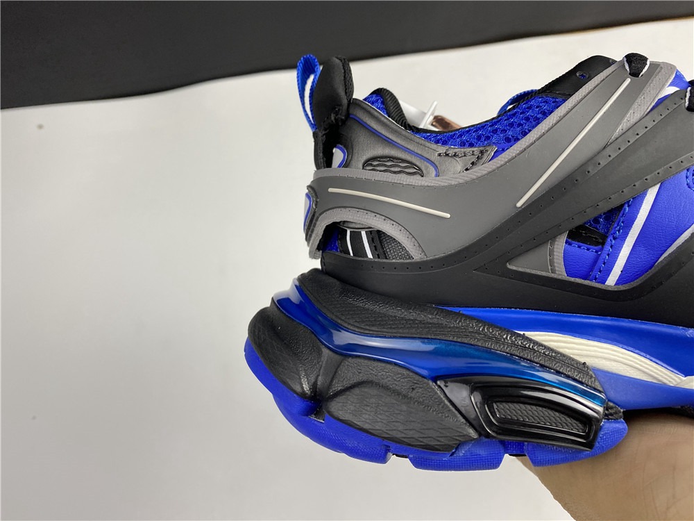 TRACK SNEAKER